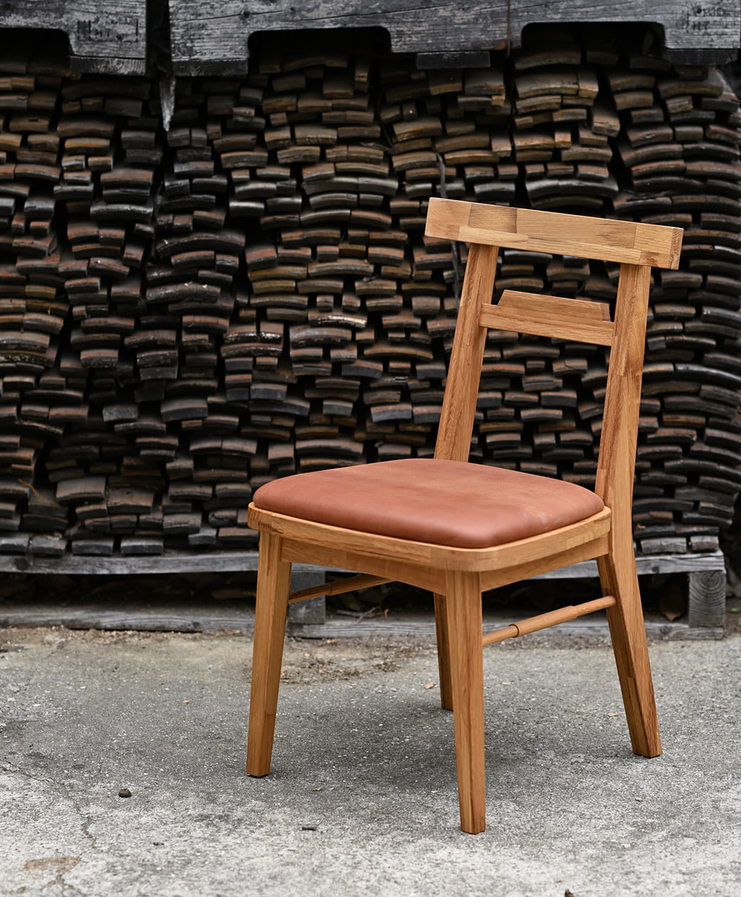 蒸留所で長年熟成された樽をアップサイクル 良質なオーク材へ